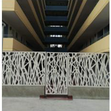 Fachada con celosía
